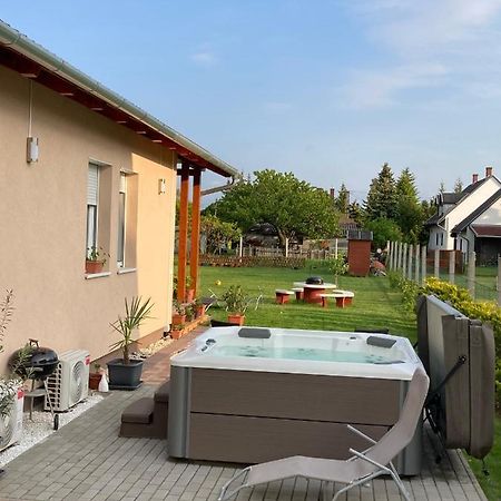 BalatonmáriafürdőKonrad Apartman别墅 外观 照片