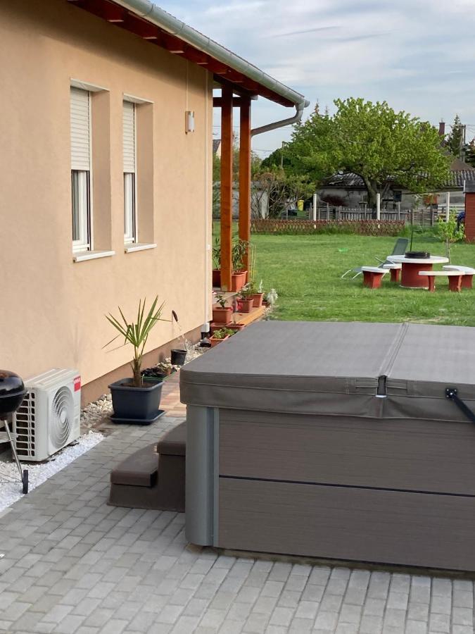 BalatonmáriafürdőKonrad Apartman别墅 外观 照片